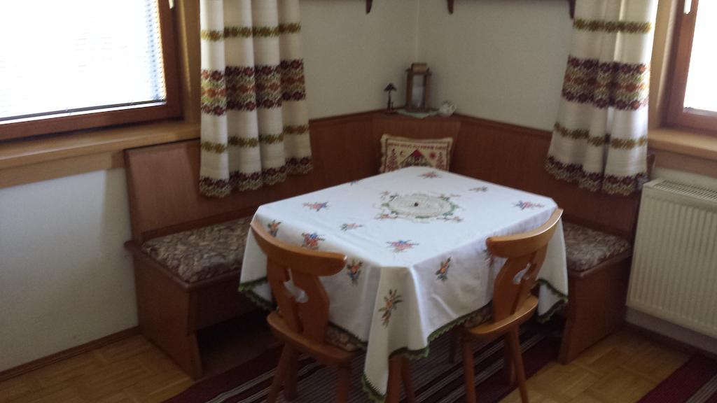 Bungalow Moewe Pörtschach am Wörthersee Szoba fotó